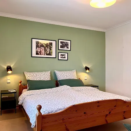 Bed & Breakfast 1595 Im Weingut Botzet Maring-Noviand