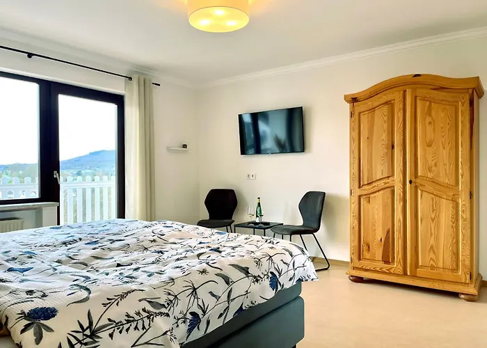 1595 Im Weingut Botzet Отель типа 